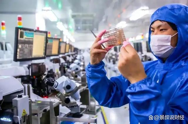暴漲21%!中國芯片出口突破9000億,反超汽車、手機出口(圖8) 暴漲21%!中國芯片出口突破9000億,反超汽車、手機出口(圖8)